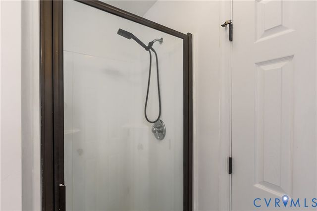 29290 Meadowview Dr, Sussex, VA 23890