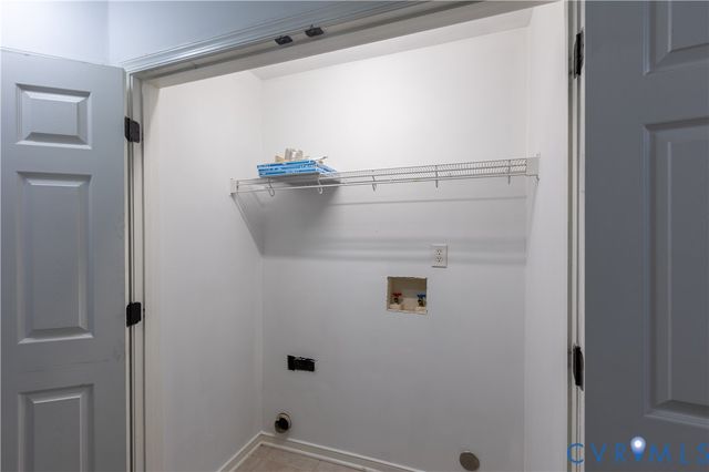 29290 Meadowview Dr, Sussex, VA 23890