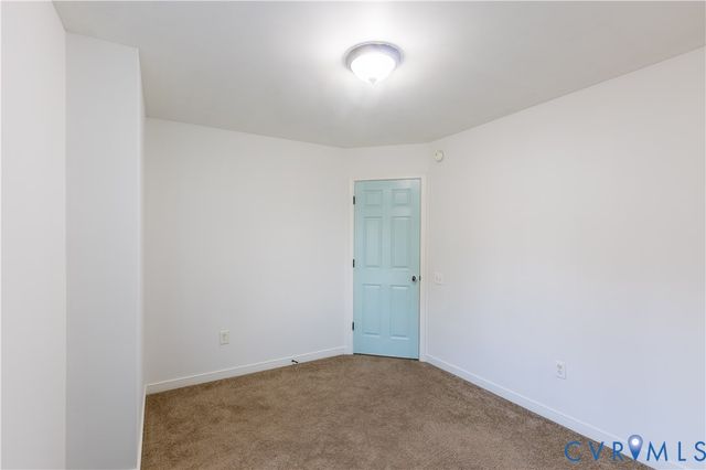 29290 Meadowview Dr, Sussex, VA 23890