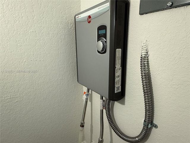 12888 SW 233rd Ter, Princeton., Unincorporated Dade County, FL 33032