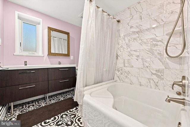 840 DELMONT DR, Wynnewood, PA 19096