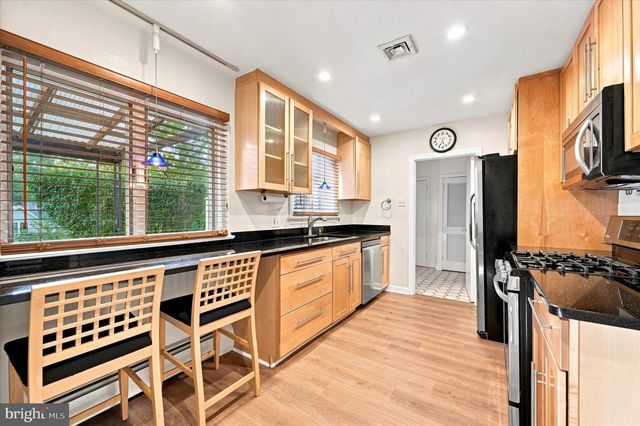 840 DELMONT DR, Wynnewood, PA 19096