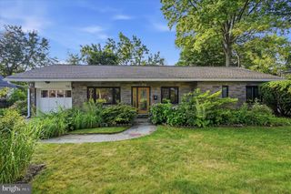 840 DELMONT DR, Wynnewood, PA 19096