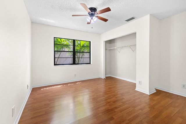 8409 Bonita Isle Drive, Lake Worth, FL 33467