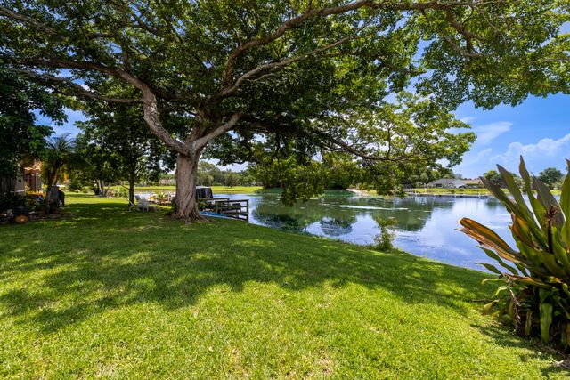 8409 Bonita Isle Drive, Lake Worth, FL 33467