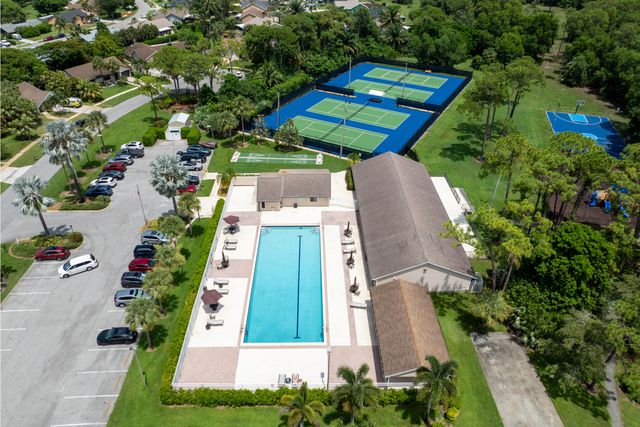 8409 Bonita Isle Drive, Lake Worth, FL 33467