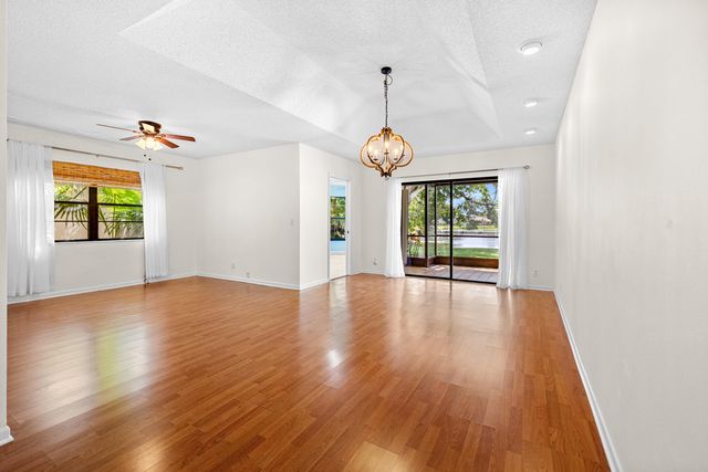 8409 Bonita Isle Drive, Lake Worth, FL 33467