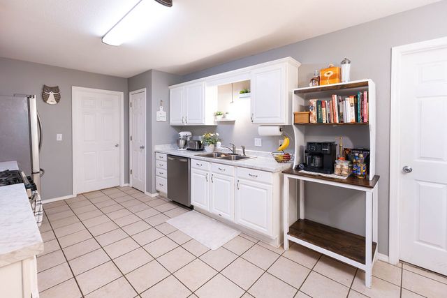 803 Cedar Lane, Prairie Grove, AR 72753