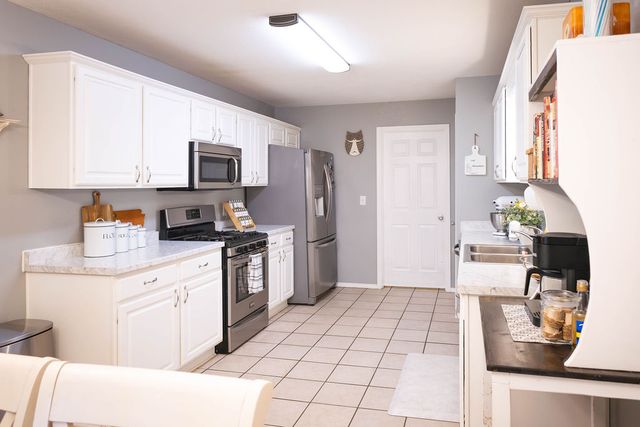803 Cedar Lane, Prairie Grove, AR 72753