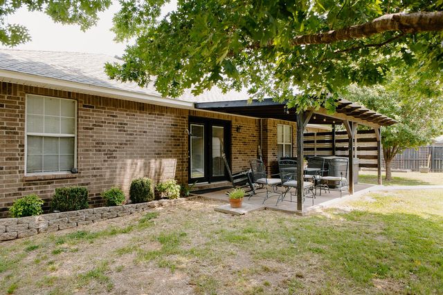 803 Cedar Lane, Prairie Grove, AR 72753
