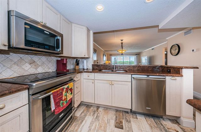 19531 GULF BOULEVARD 609, Indian Shores, FL 33785