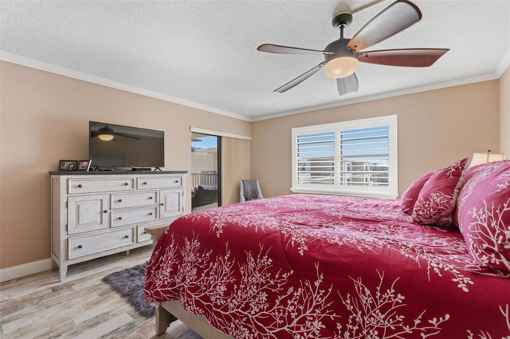 Image 13 of property listing at 19531 GULF BOULEVARD 609, Indian Shores, FL 33785