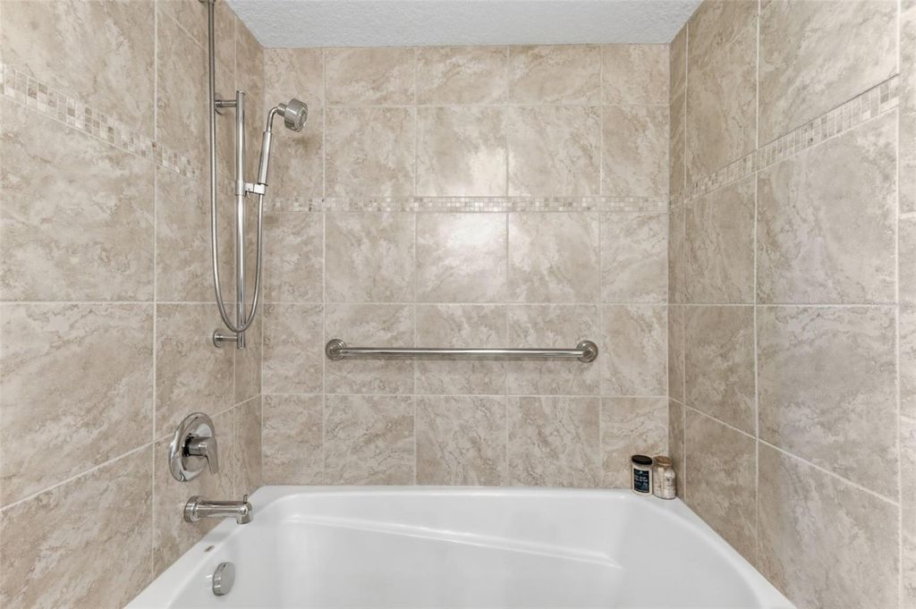 Image 17 of property listing at 19531 GULF BOULEVARD 609, Indian Shores, FL 33785