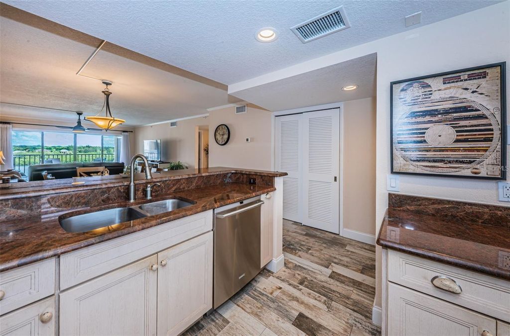 Image 25 of property listing at 19531 GULF BOULEVARD 609, Indian Shores, FL 33785