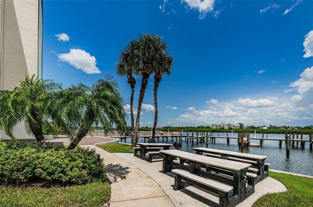 Image 52 of property listing at 19531 GULF BOULEVARD 609, Indian Shores, FL 33785