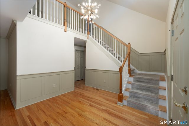 16 Caveson Court 16, Middlebury, CT 06762