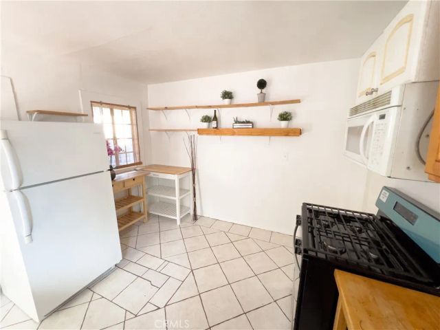 1915 Echo Park, Los Angeles, CA 90026