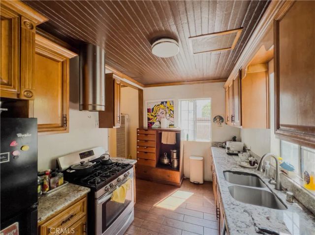1915 Echo Park, Los Angeles, CA 90026
