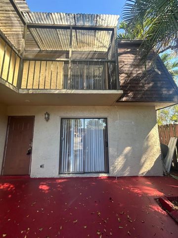 5821 Swordfish Court B, Tamarac, FL 33319