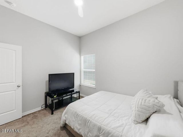 230 LYDIA Street, Sunland Park, NM 88008