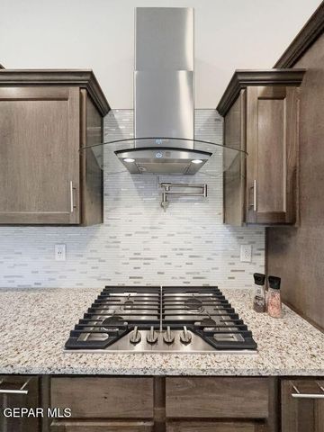 230 LYDIA Street, Sunland Park, NM 88008