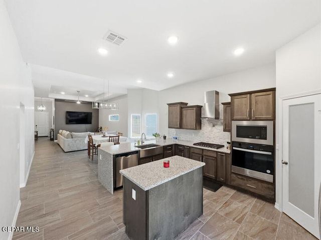 230 LYDIA Street, Sunland Park, NM 88008
