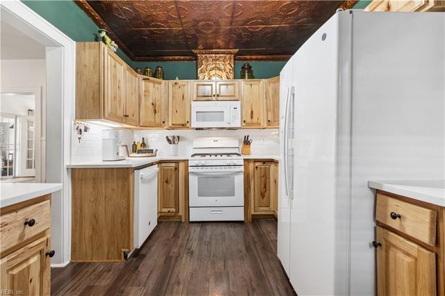 2104 Hampton BLVD, Norfolk, VA 23517