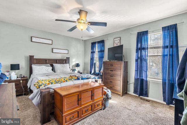 72 WOODHAVEN WAY, Sicklerville, NJ 08081