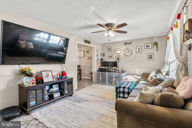 72 WOODHAVEN WAY, Sicklerville, NJ 08081