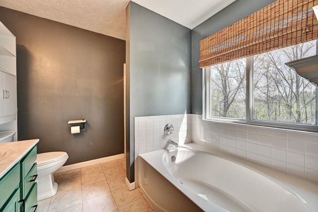 1460 Taramore Drive, 301, Florence, KY 41042