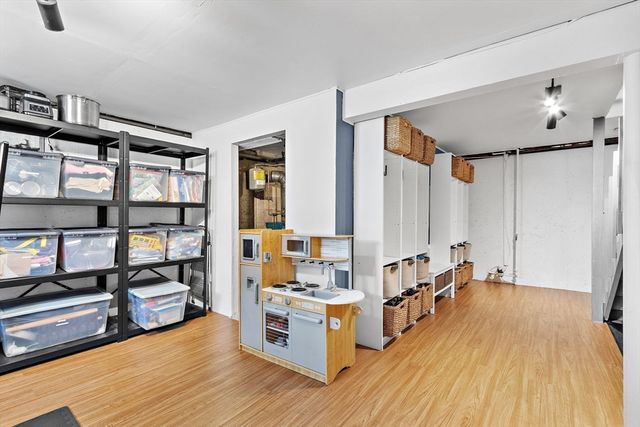 1 Castle Rd, Medway, MA 02053