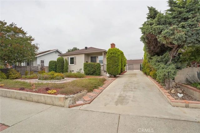 3227 E Del Mar Boulevard, Pasadena, CA 91107