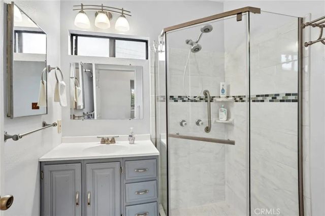 3227 E Del Mar Boulevard, Pasadena, CA 91107