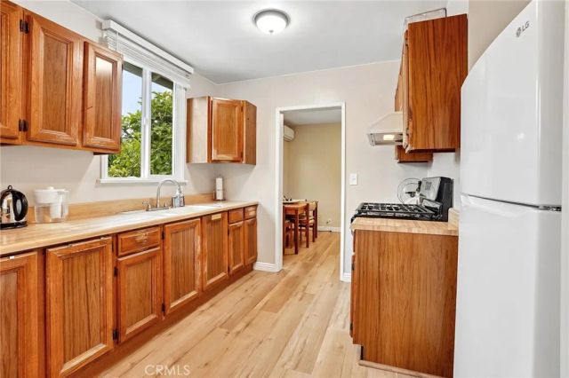 3227 E Del Mar Boulevard, Pasadena, CA 91107