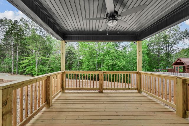 265 Wayne Hall Rd, Clarksville, TN 37040
