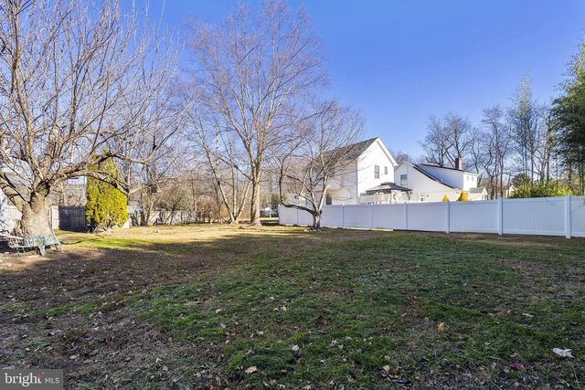 396 MONMOUTH ST, Hightstown, NJ 08520