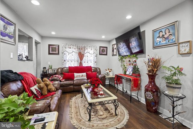 396 MONMOUTH ST, Hightstown, NJ 08520