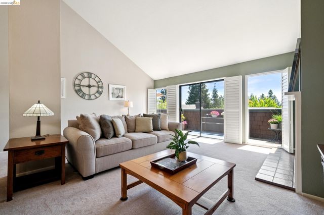 8 Pomfret Walk, Pleasant Hill, CA 94523