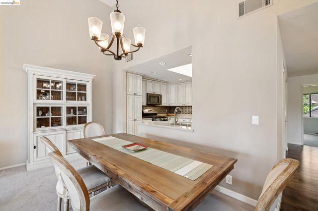 8 Pomfret Walk, Pleasant Hill, CA 94523