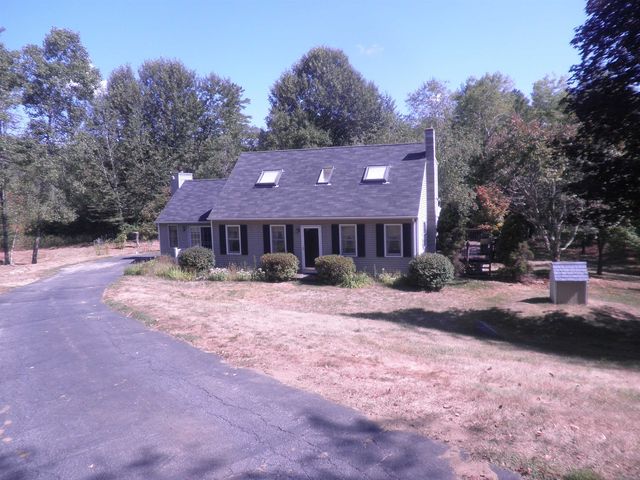 18 Manor View Drive, Raymond, NH 03077