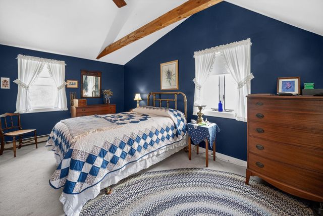 18 Manor View Drive, Raymond, NH 03077