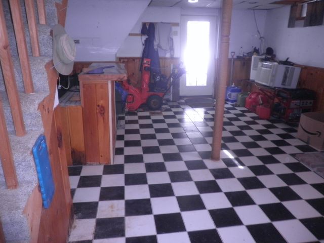 18 Manor View Drive, Raymond, NH 03077