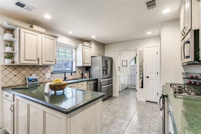 3914 Ambleside Drive, Colleyville, TX 76034