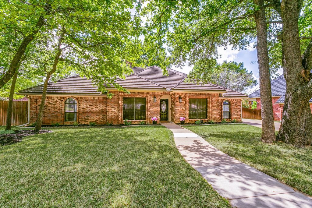 3914 Ambleside Drive, Colleyville, TX 76034