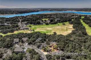 18620 Champions CIR, Point Venture, TX 78645