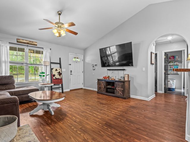 109 Spokan Trail, Crawfordville, FL 32327