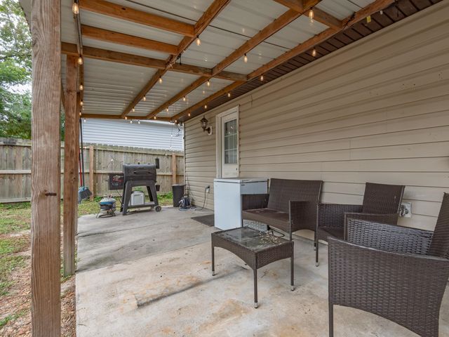 109 Spokan Trail, Crawfordville, FL 32327