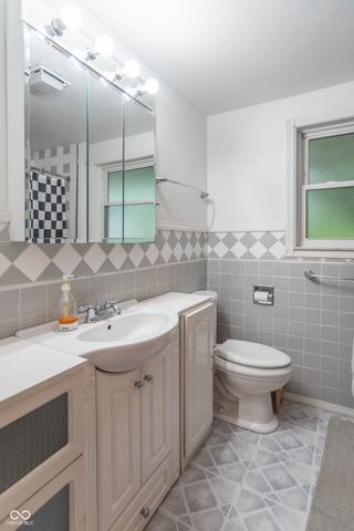 6524 Doris Drive, Indianapolis, IN 46214