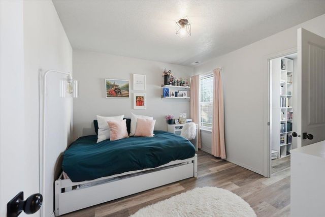 8802 N N CANNON St, Spokane, WA 99208