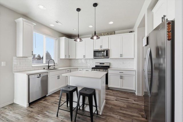 8802 N N CANNON St, Spokane, WA 99208